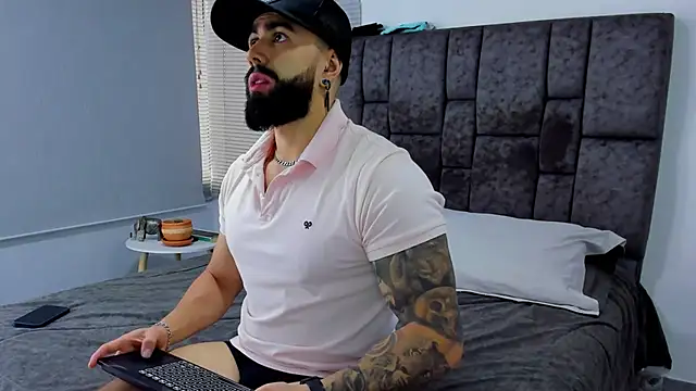 Zack Froone online show from 02/17/25, 02:26