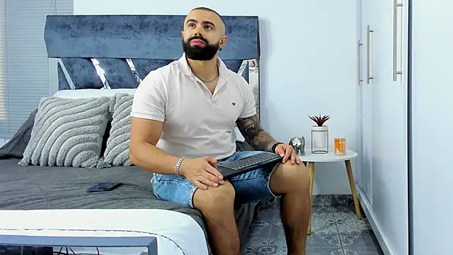 Zack Froone online show from 01/19/26, 03:27