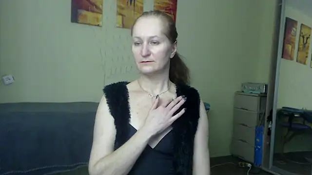 AmellyGrand online show from 01/16/25, 05:44