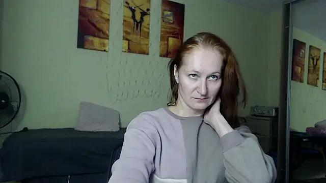 AmellyGrand online show from 10/13/25, 06:08