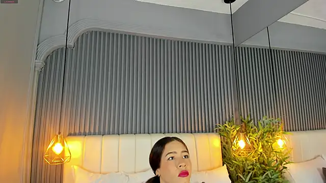 SaraRiley online show from 12/22/25, 10:40