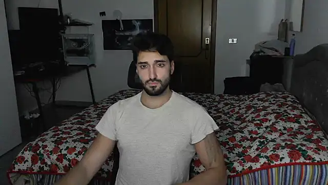 Snapshot of Alexox02 chatting on 11/16/25, 07:19 Alexox02 online show from 11/16/25, 07:19