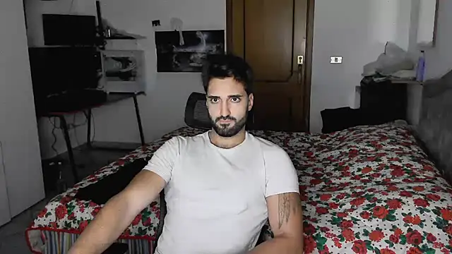 Snapshot of Alexox02 chatting on 11/24/25, 06:51 Alexox02 online show from 11/24/25, 06:51