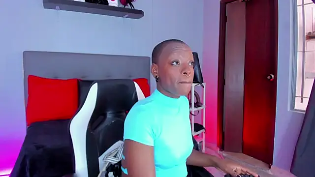 Coco Kiss online show from 11/15/25, 07:10