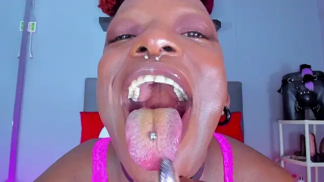 Coco Kiss online show from 11/27/25, 07:16