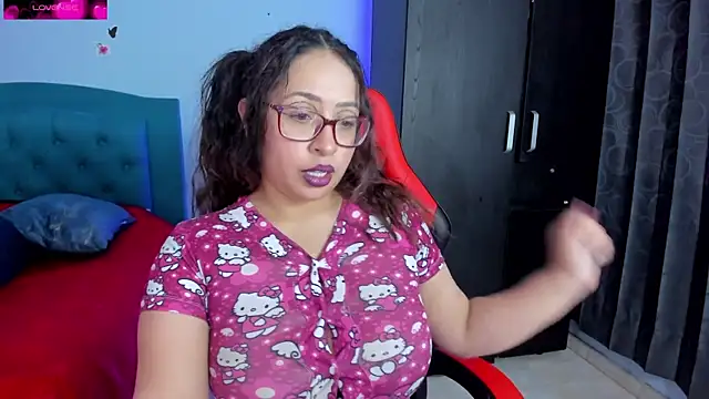 charlotee lovee69 online show from 02/23/25, 04:28