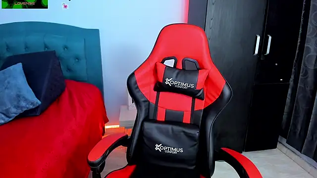 charlotee lovee69 online show from 03/10/25, 12:29