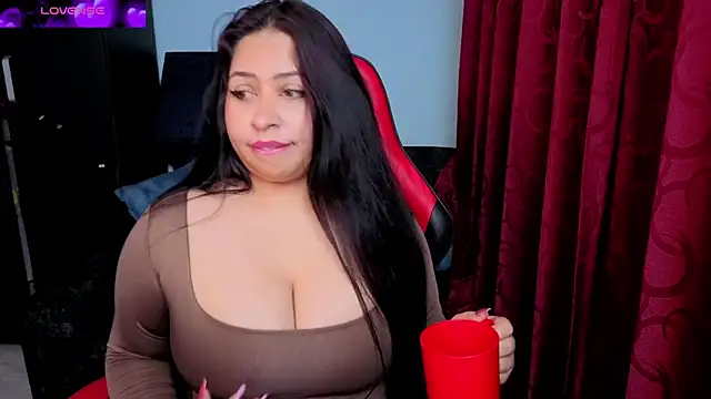 charlotee lovee69 online show from 03/01/26, 12:12