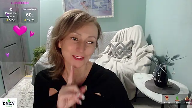 HornyMilf 777 online show from 11/21/25, 05:50