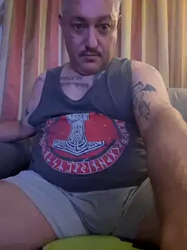 Russirayu online show from 10/26/25, 10:47