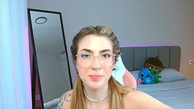 Mrs Tory online show from 12/22/24, 09:22