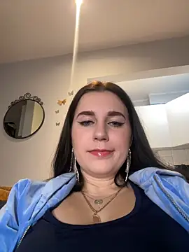 Snapshot of Teylor_Love chatting on 12/18/24, 03:55 Teylor Love online show from 12/18/24, 03:55