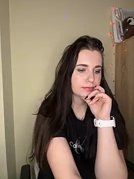 Snapshot of Teylor_Love chatting on 02/26/25, 08:11 Teylor Love online show from 02/26/25, 08:11