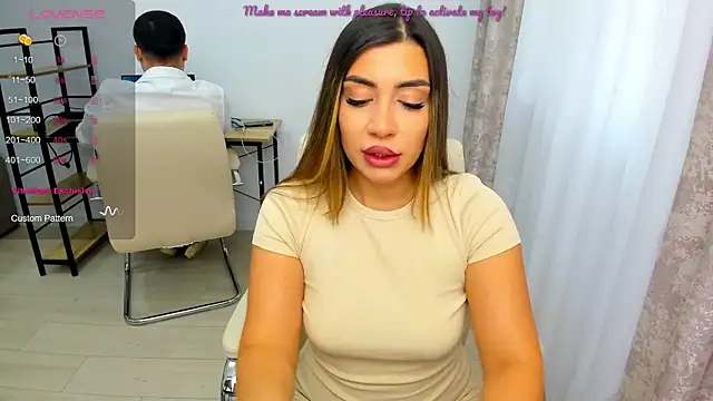 Snapshot of EveEvian chatting on 07/20/26, 10:18 EveEvian online show from 07/20/26, 10:18