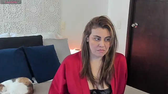 V monse online show from 12/18/25, 04:46