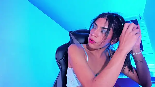 Snapshot of Alahia_Rodriguez chatting on 02/20/25, 11:21 Alahia Rodriguez online show from 02/20/25, 11:21