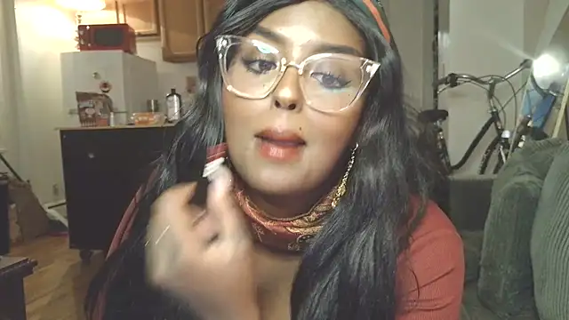 SiminFox online show from 10/10/25, 12:20