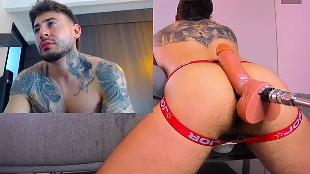 Snapshot of ChrisMiller69 chatting on 11/07/25, 12:10 ChrisMiller69 online show from 11/07/25, 12:10