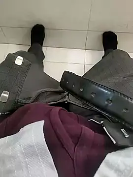 Snapshot of samlord261 chatting on 12/11/24, 09:30 samlord261 online show from 12/11/24, 09:30