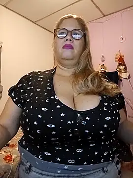 EllisW8 online show from 12/14/25, 11:37