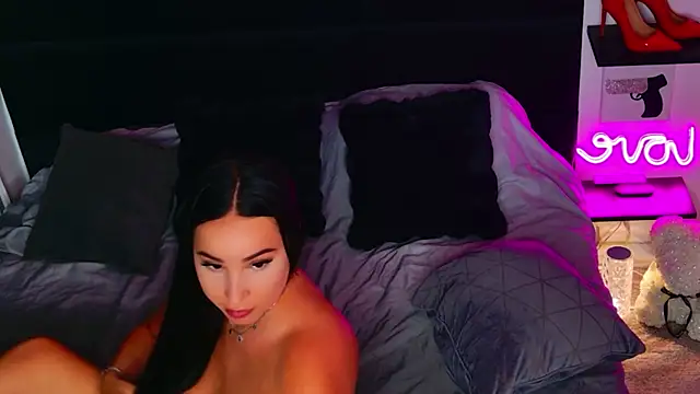 MissAmeliaa online show from 06/17/26, 10:17