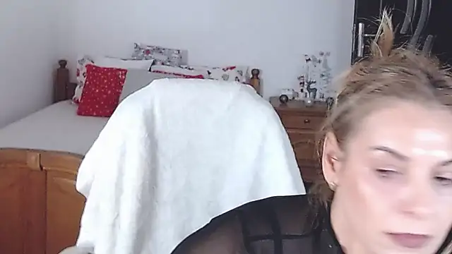 Snapshot of evamaria2024 chatting on 12/20/24, 07:12 evamaria2024 online show from 12/20/24, 07:12