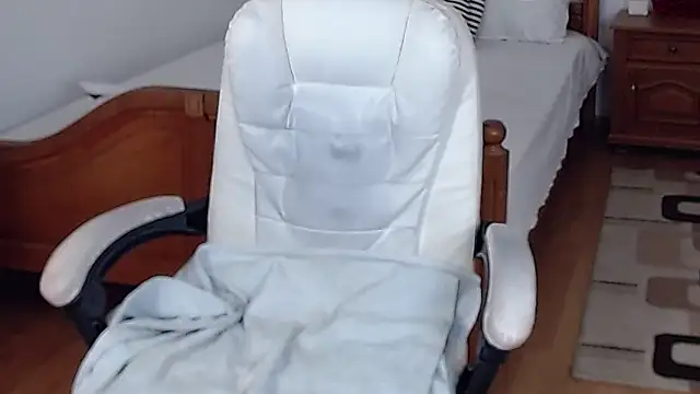 Snapshot of evamaria2024 chatting on 03/06/25, 02:08 evamaria2024 online show from 03/06/25, 02:08