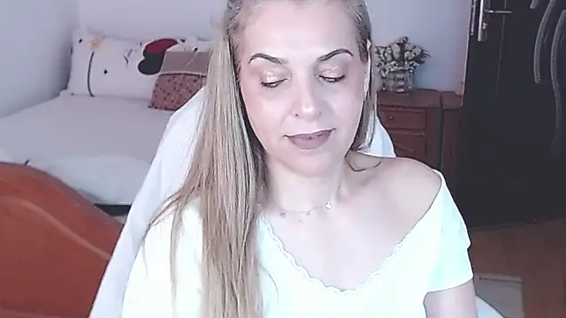 evamaria2024 online show from 05/06/26, 07:02