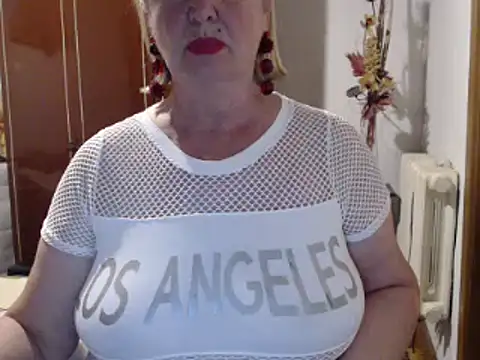 Secretfox online show from 09/17/25, 03:03