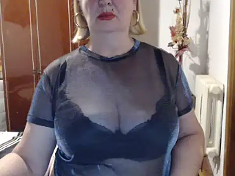 Secretfox online show from 10/13/25, 04:12