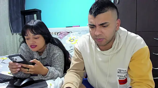 2ScarletandRyan8 online show from 11/22/25, 10:03