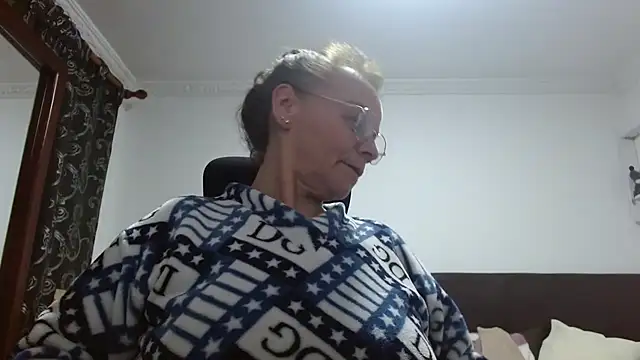 Snapshot of asleycavta chatting on 10/05/25, 02:10 asleycavta online show from 10/05/25, 02:10