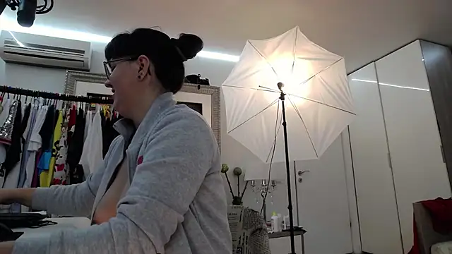 ILoveToFeelU online show from 09/08/25, 10:09