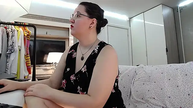 ILoveToFeelU online show from 07/14/26, 04:45