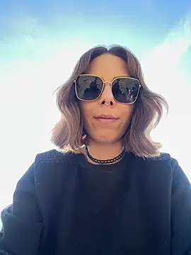 Snapshot of Mia_Railey chatting on 02/23/26, 12:57 Mia Railey online show from 02/23/26, 12:57