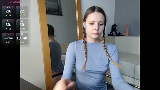 Frosty Princess online show from 02/18/26, 12:01