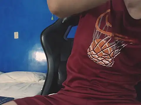 HomeAloneK online show from 10/30/25, 07:36