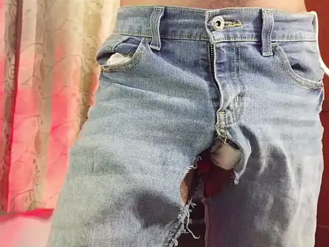 HomeAloneK online show from 04/15/26, 07:43