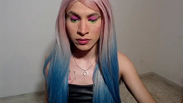 HugeDanex online show from 12/04/25, 06:34