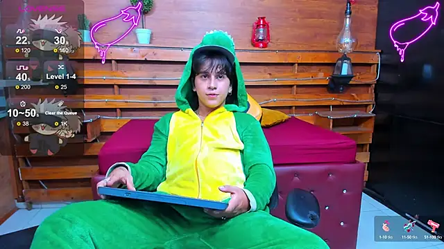 alex 477 online show from 01/31/25, 02:39