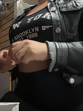 kim monti online show from 02/05/25, 01:04