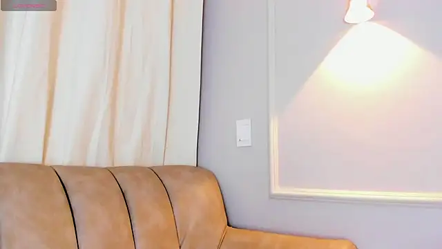 Lia walton online show from 12/31/24, 12:04