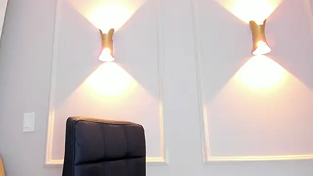 Lia walton online show from 02/10/25, 05:52