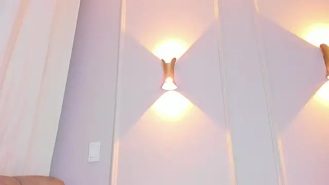 Lia walton online show from 02/28/25, 12:09