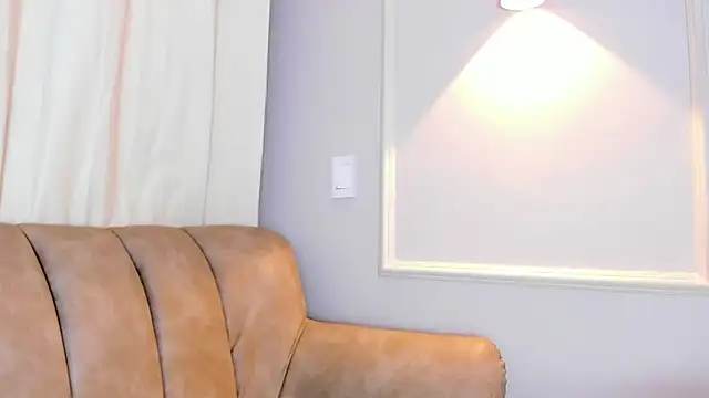 Lia walton online show from 03/01/25, 12:01