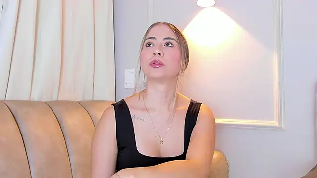 Lia walton online show from 02/20/26, 12:16