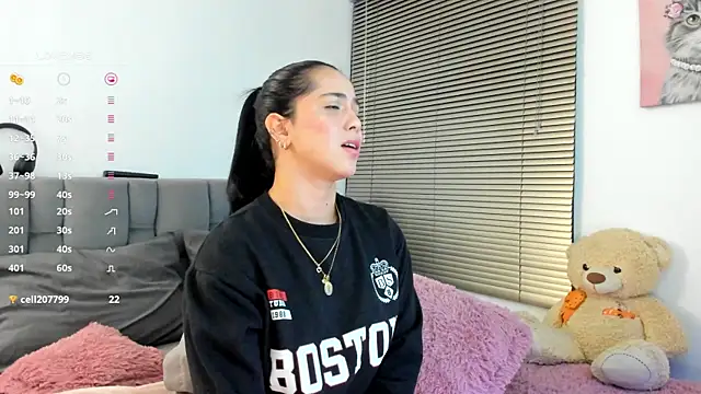 Gigi-bom online show from 11/12/25, 12:11