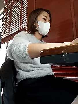 Michiko1 online show from 02/11/25, 06:40