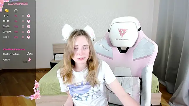 Cowell Adelina online show from 09/14/25, 09:41