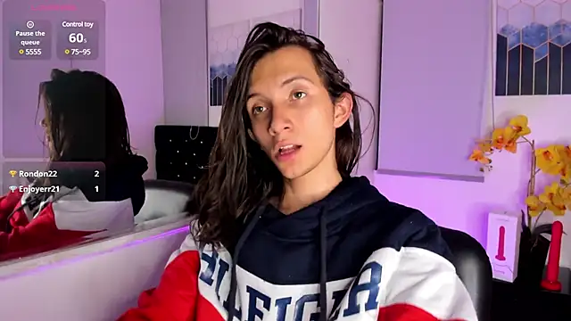 Feniix   online show from 01/09/25, 06:17